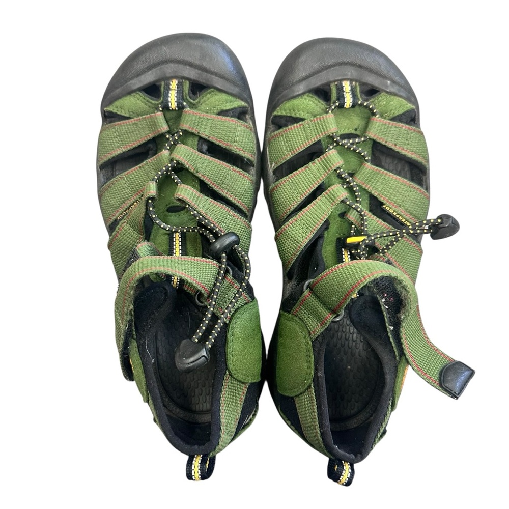 Keen Newport H2 Boys Waterproof Sport Sandals Army Green Washable Youth Size 4 - Picture 1 of 7
